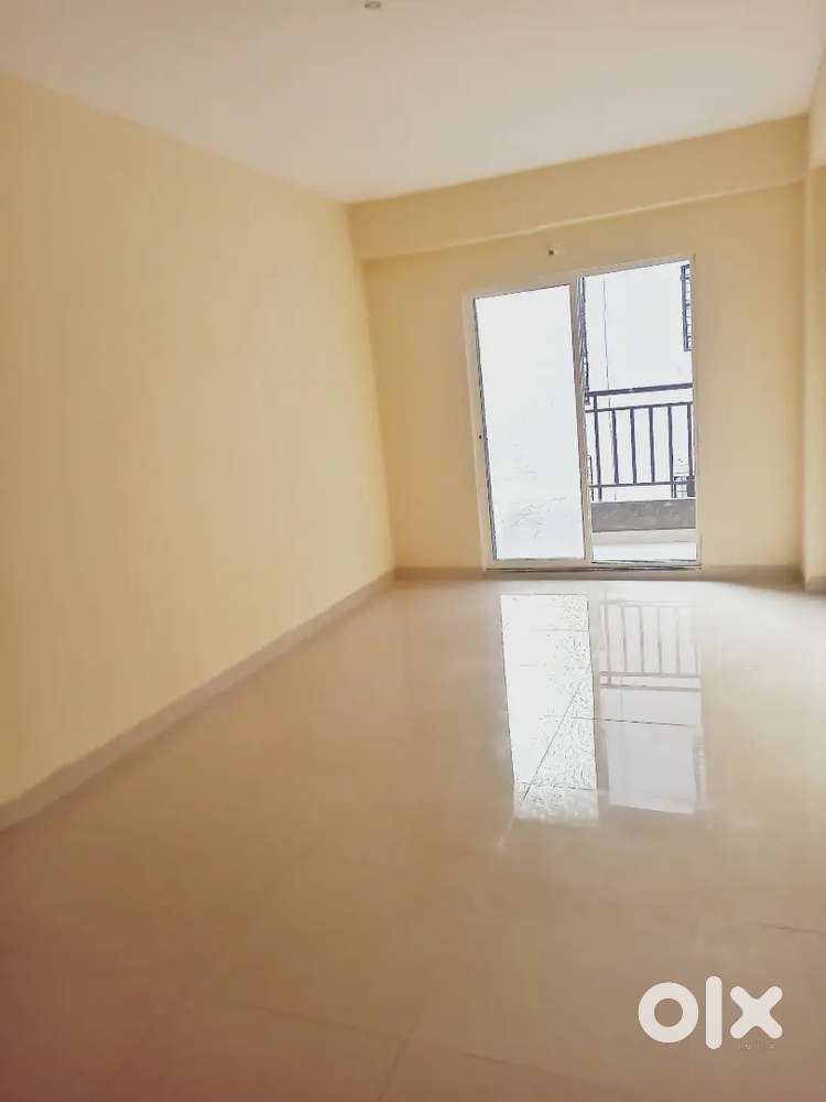 2 BHK FLAT IN NAWAZISH CHOCK ready Owner New