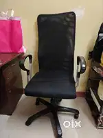 Office / study table and chair