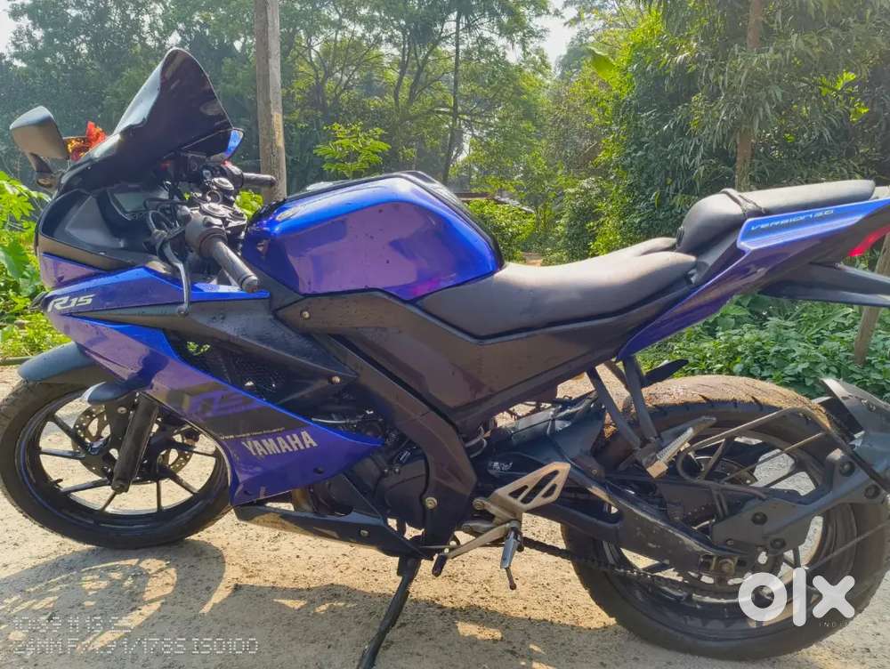 Blue Colour R15 In Good Condition