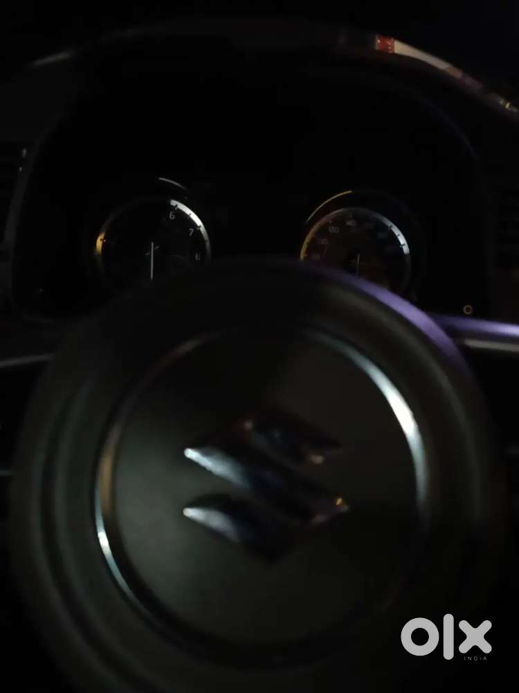 Ola uber ertiga car hai