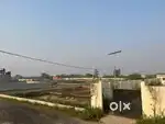 लुलु मॉल मेदांता हॉस्पिटल से10मिनट की दूरी पर प्लॉटले हाईवे से लगा हुआ