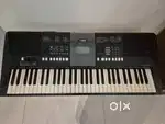 Yamaha musical keyboard ( synthesizer )