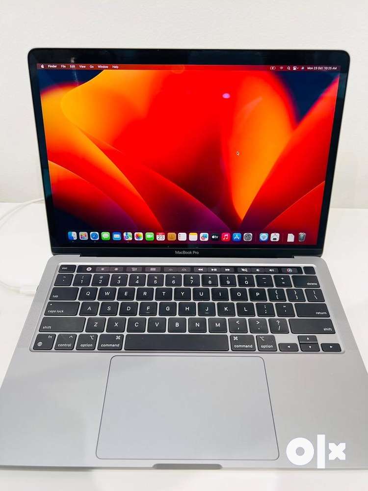 Macbook pro 13inch with m2 chip