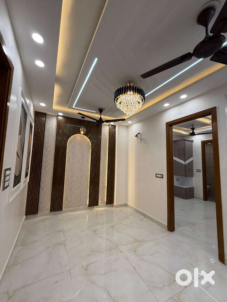 2BHK Flat For Sale in Dwarka Mor – ₹38 Lakh