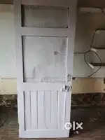 Solid Wooden door 7*3 ft in very good condition, recently painted