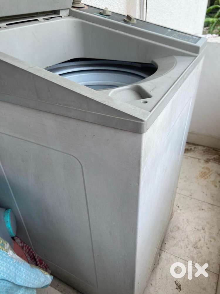 FULLY AUTOMATIC WASHING MACHINE