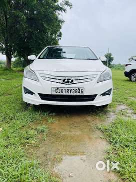 Hyundai Verna [2015-2017] FLUIDIC 4S 1.6 CRDi SX AT, 2016, Diesel