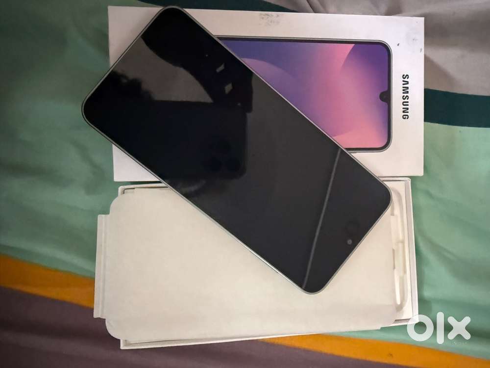 Samsung galaxy F36 5 G.   6/128