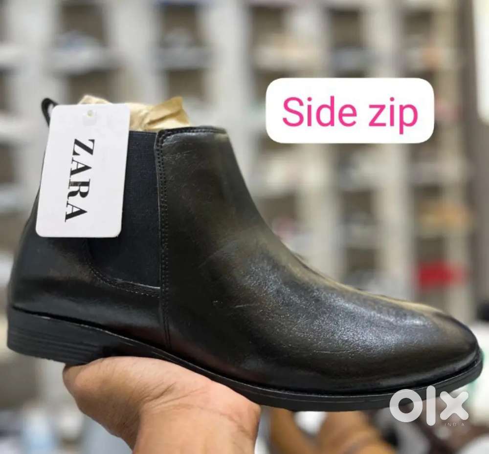 SHOE BLACK
