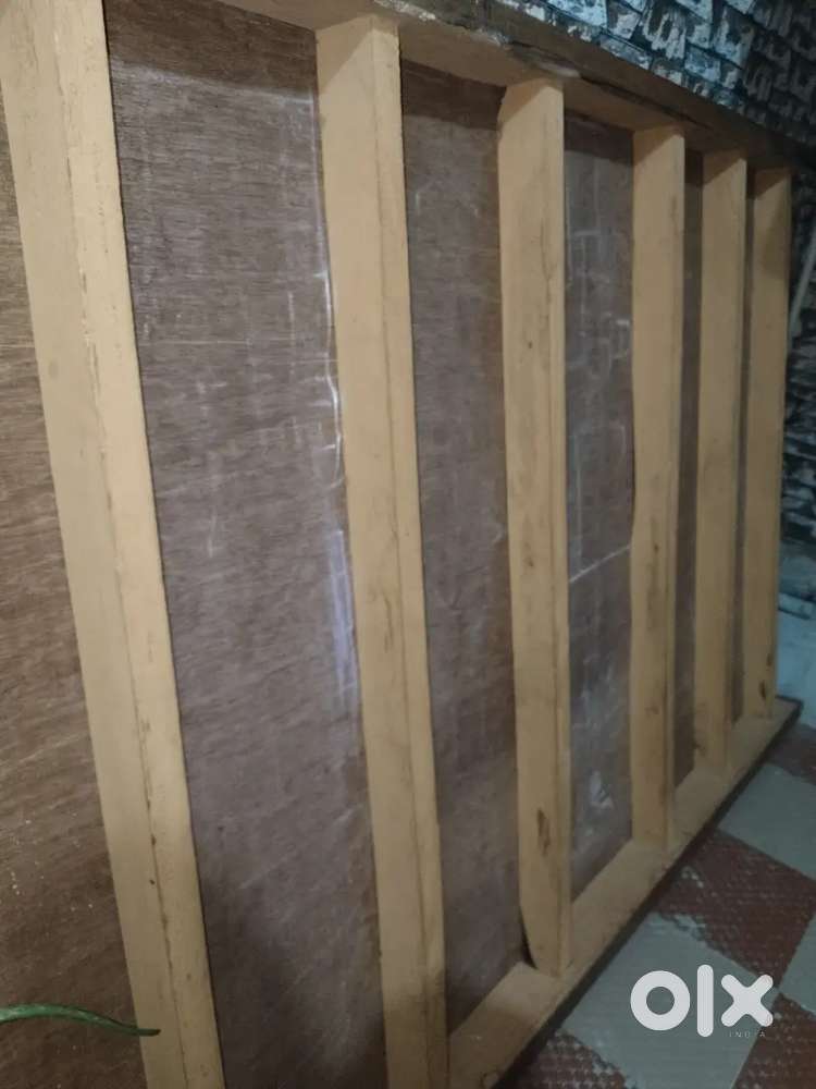 Old teak wood 4/6 cot