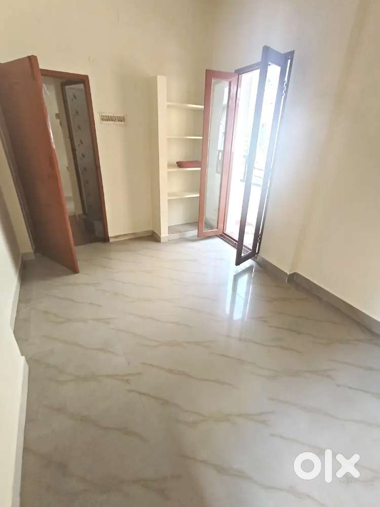 1 BHK / GIRL BACHELORS/ VELACHERY VENKATESHWARA NAGAR