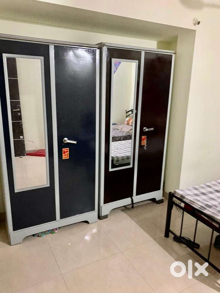 Metal Almirah 2 Door In Thane west