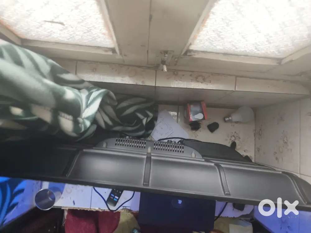 Smart tv 43 inch, 2 months old