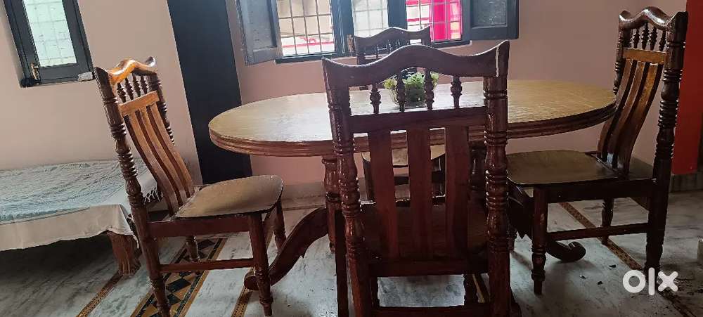 Dining table please call:⁹⁹4⁹408061