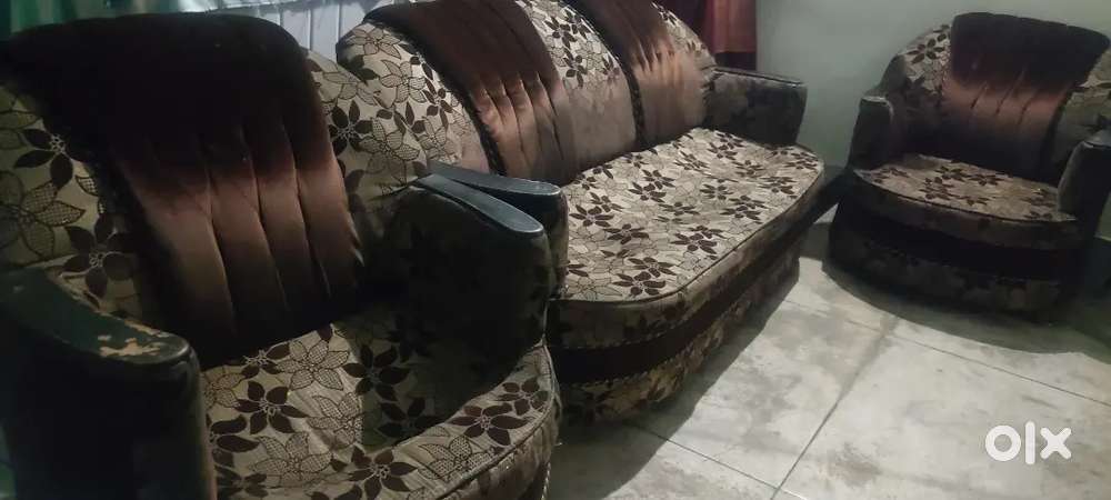 Sofa set 3+1+1