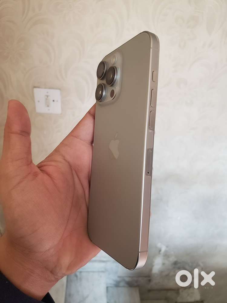 IPHONE 16 PRO MAX CONDITION LIKE NEW FIX PRICE