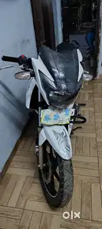 Single hand use New Tyre with garranty New battery with garranty