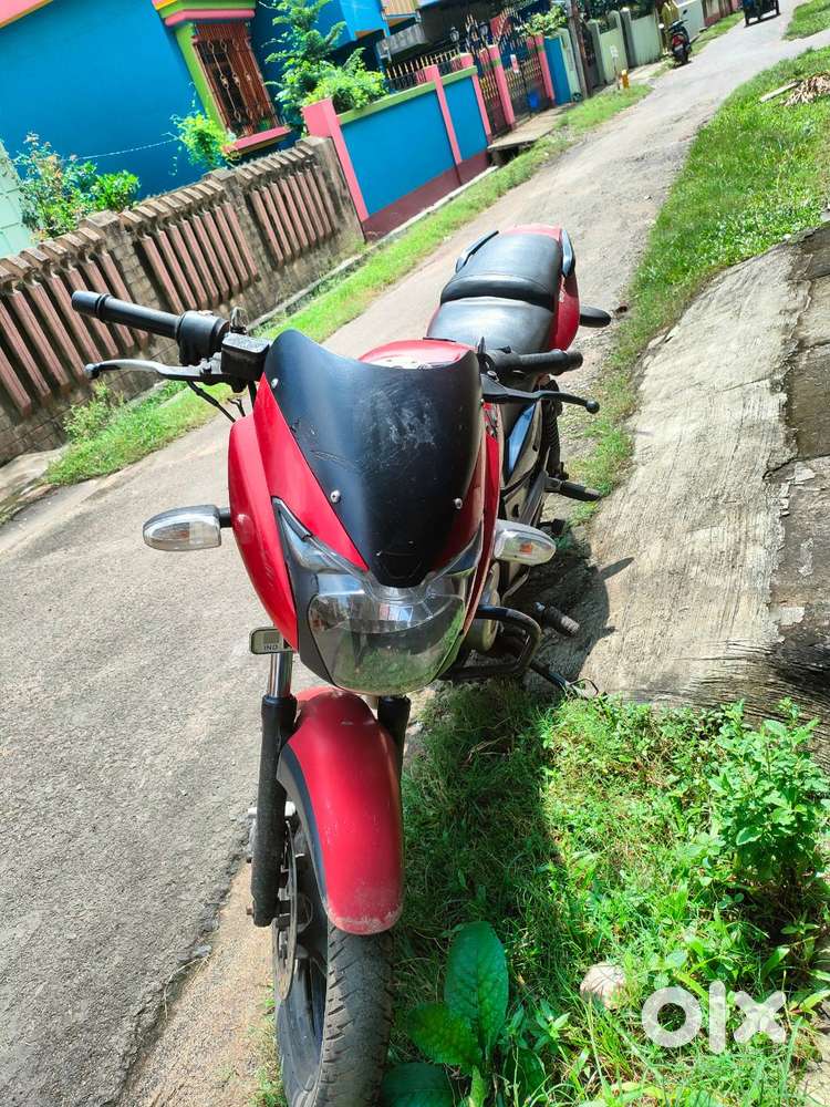 Bike For Sale – Bajaj Pulsar 150 DTS-i (Red & Black)