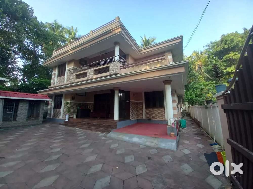 For Sale – 3BHK Home near St. Aloysius College, Thrissur