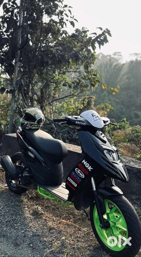 Aprilia sr  150