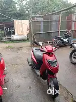 Aprilia sr150 Cherry red