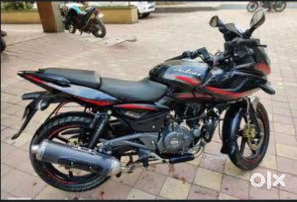 Pulsar 220
