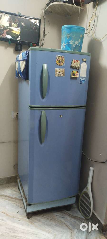 Double door LG refrigerator 235 ltr working Condition
