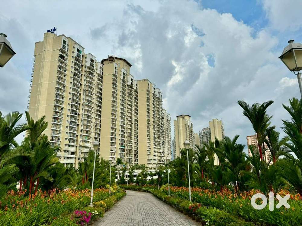 DLF New Town Heights 3BHK Unused Flat at Kakkanad, Kochi