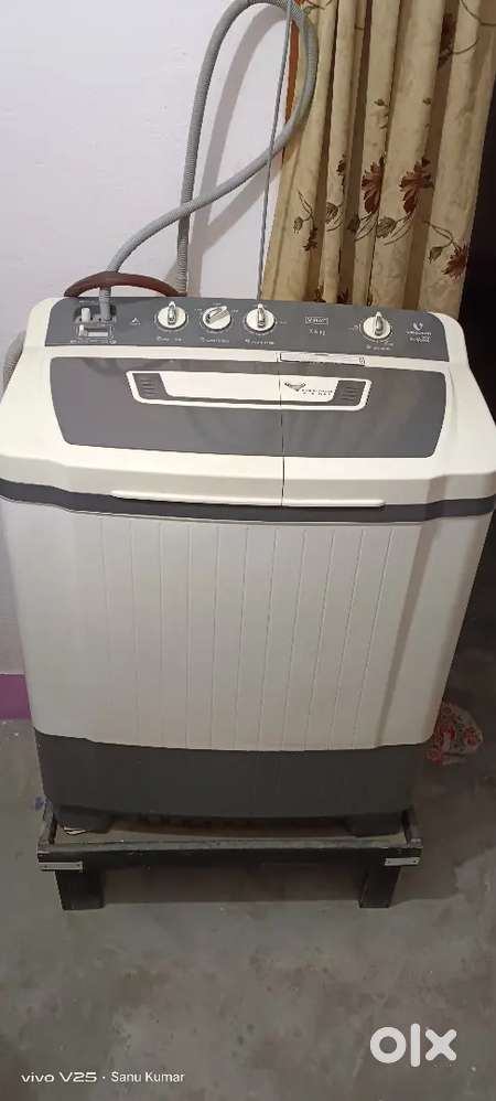 7.6 kg semi automatic washing machine