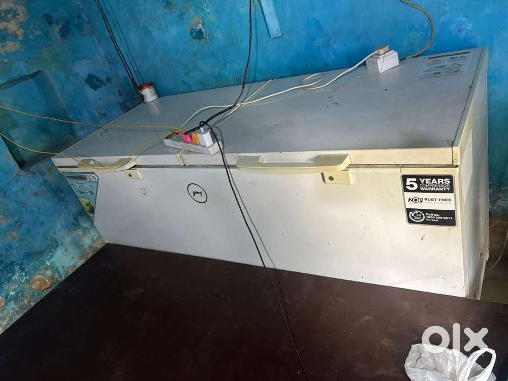 deep fridge 500 liter Godrej
