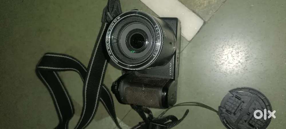 Nikon B500