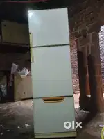 Triple dor fridge brand by Samsung 5 feet 5 inch