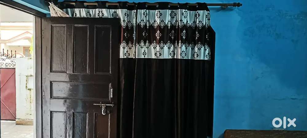 One room without kitchen only for girls nd ladies