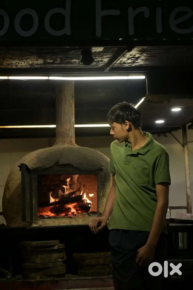 Required staff for pizza making