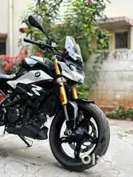 BMW G310 R