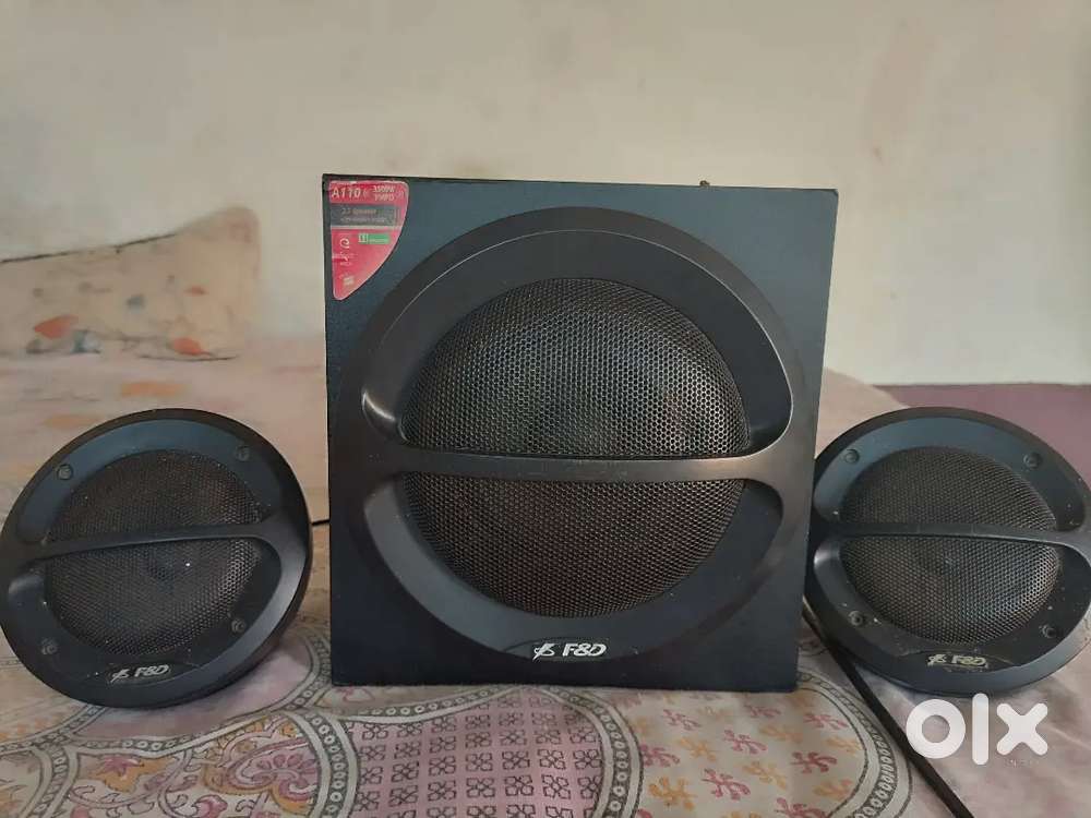 Home theatre company F&D 5 star rating hard base