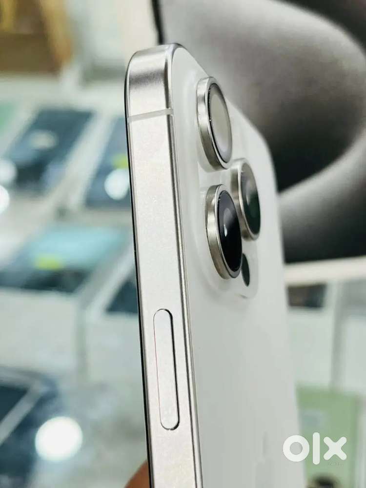 iPhone 15 Pro Max 256gb rom emi available