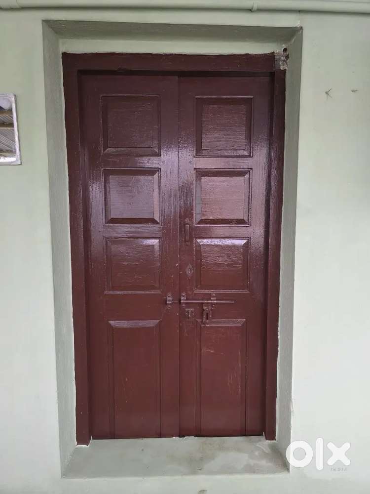 Two sharing Pg stays available for Bachelors