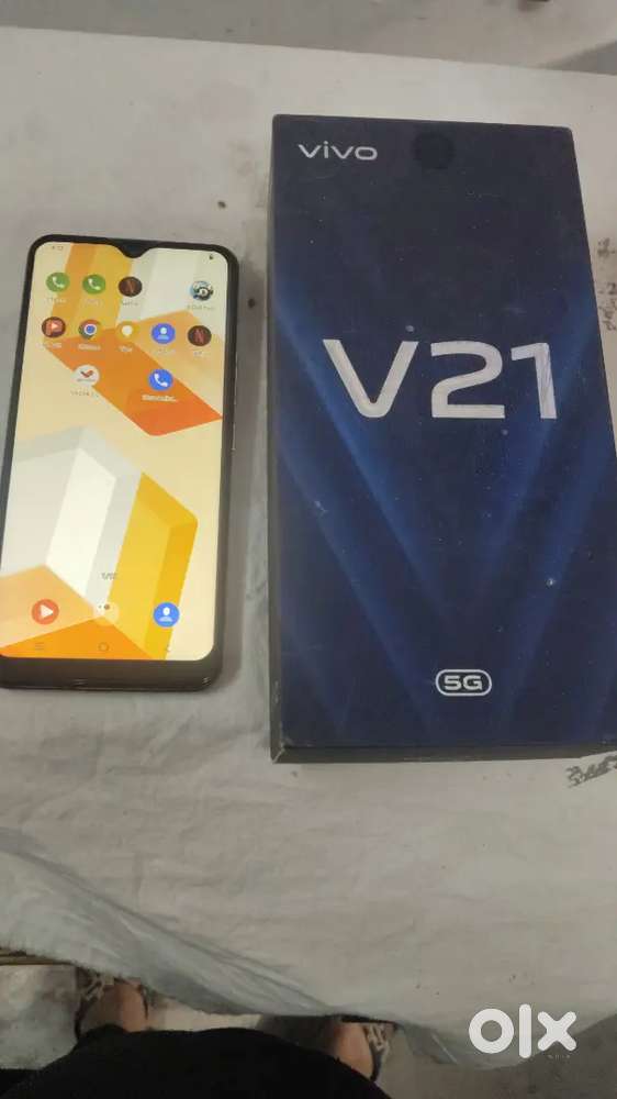 Vivo V21 5g best mobile 8/128