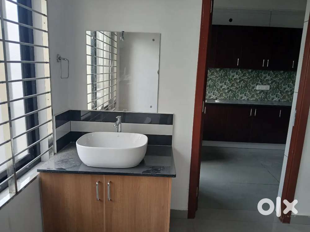 Brand new appartment tripunithura town 3 bhk