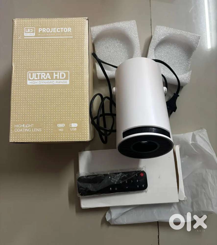 4k UHD Projector good working condition