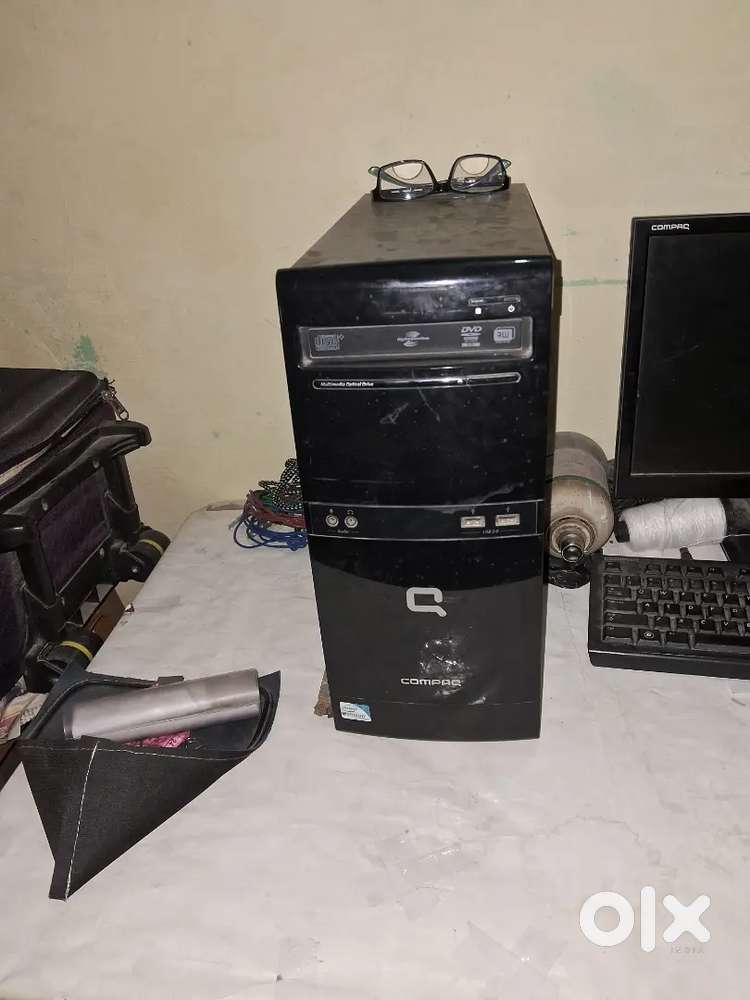 Compaq computer sale Kar Rahe Hai