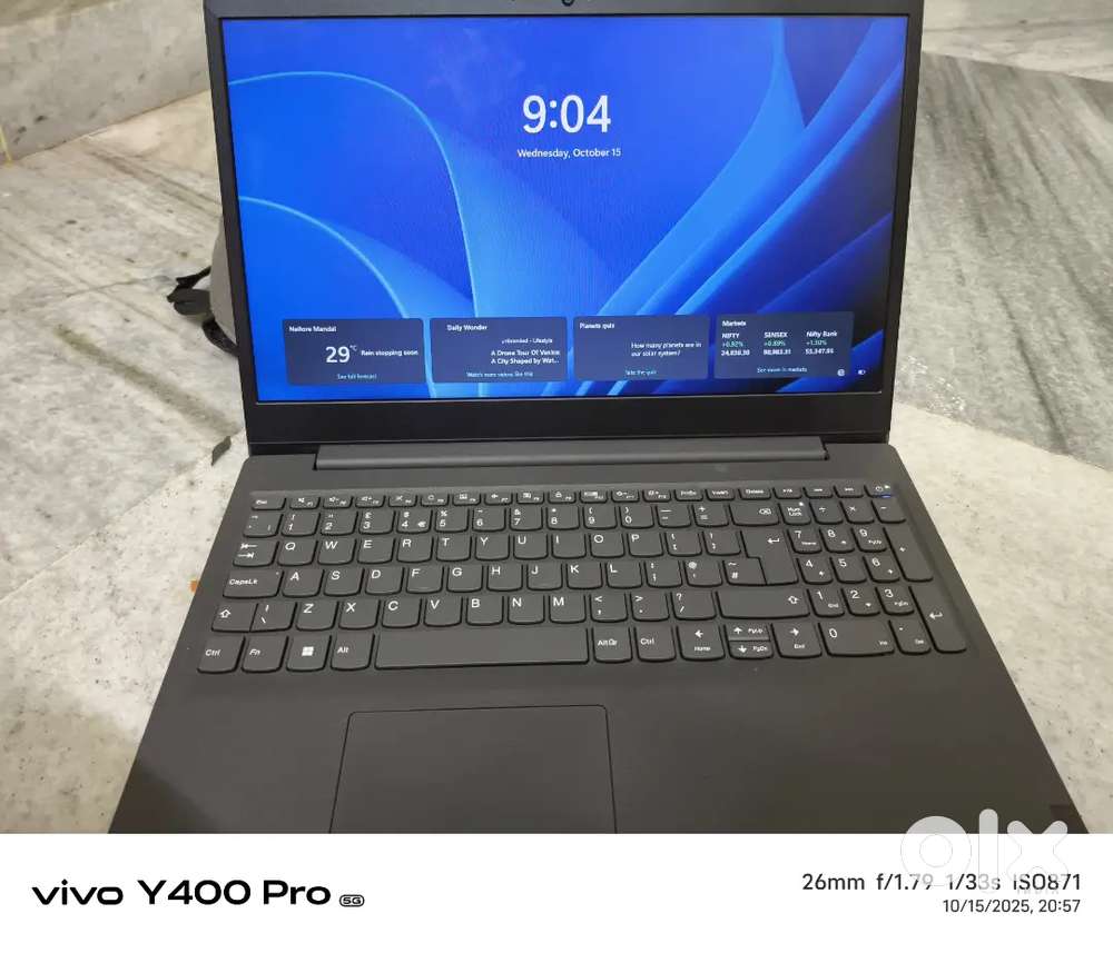Full condition laptop 15000 rs