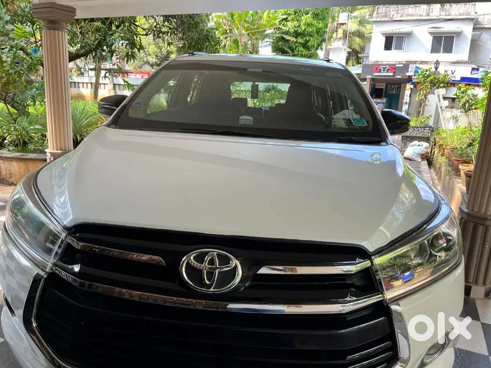 Toyota Innova Crysta 2016 VX Diesel complete Amana Toyota service