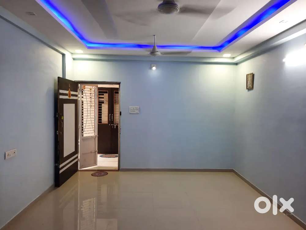 2 bhk semifurnished flat available on rent in vasna bhayli road.