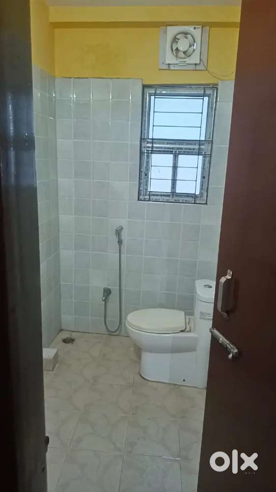 3bhk semi furnished flat available Ganeshguri