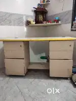 Alang hevy storng Computer table