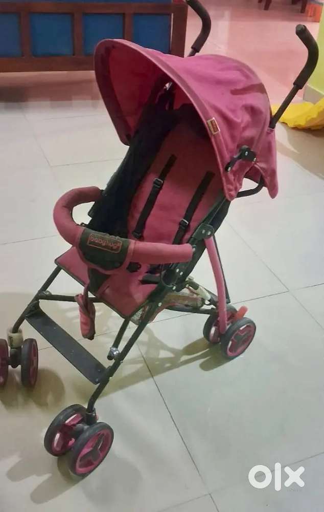 Branded baby stroller in perfect condition