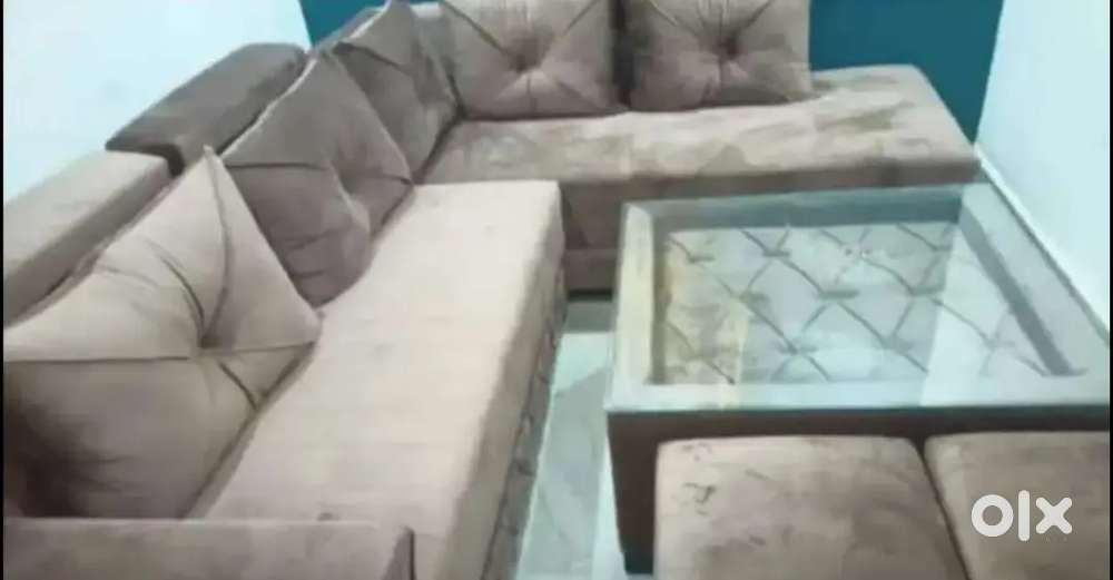 7 seater sofa set with table