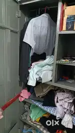 Almirah selling
